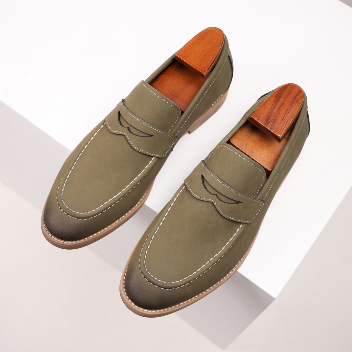 Grayson Men’s Leather Loafers – Classic Slip-On Dress Shoes with Cushioned Insole