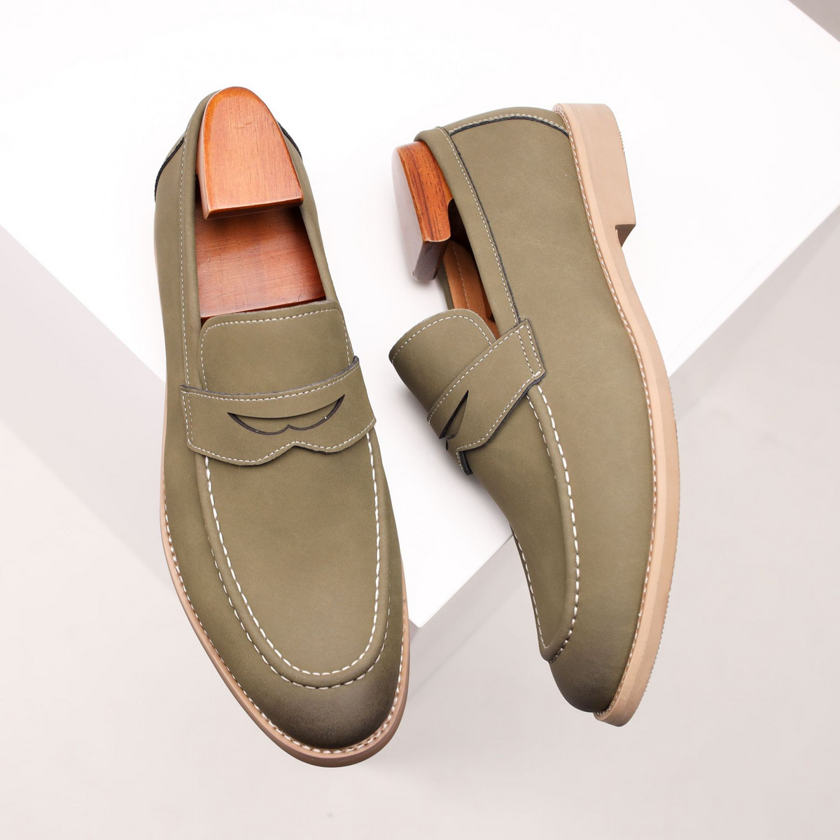 Grayson Men’s Leather Loafers – Classic Slip-On Dress Shoes with Cushioned Insole