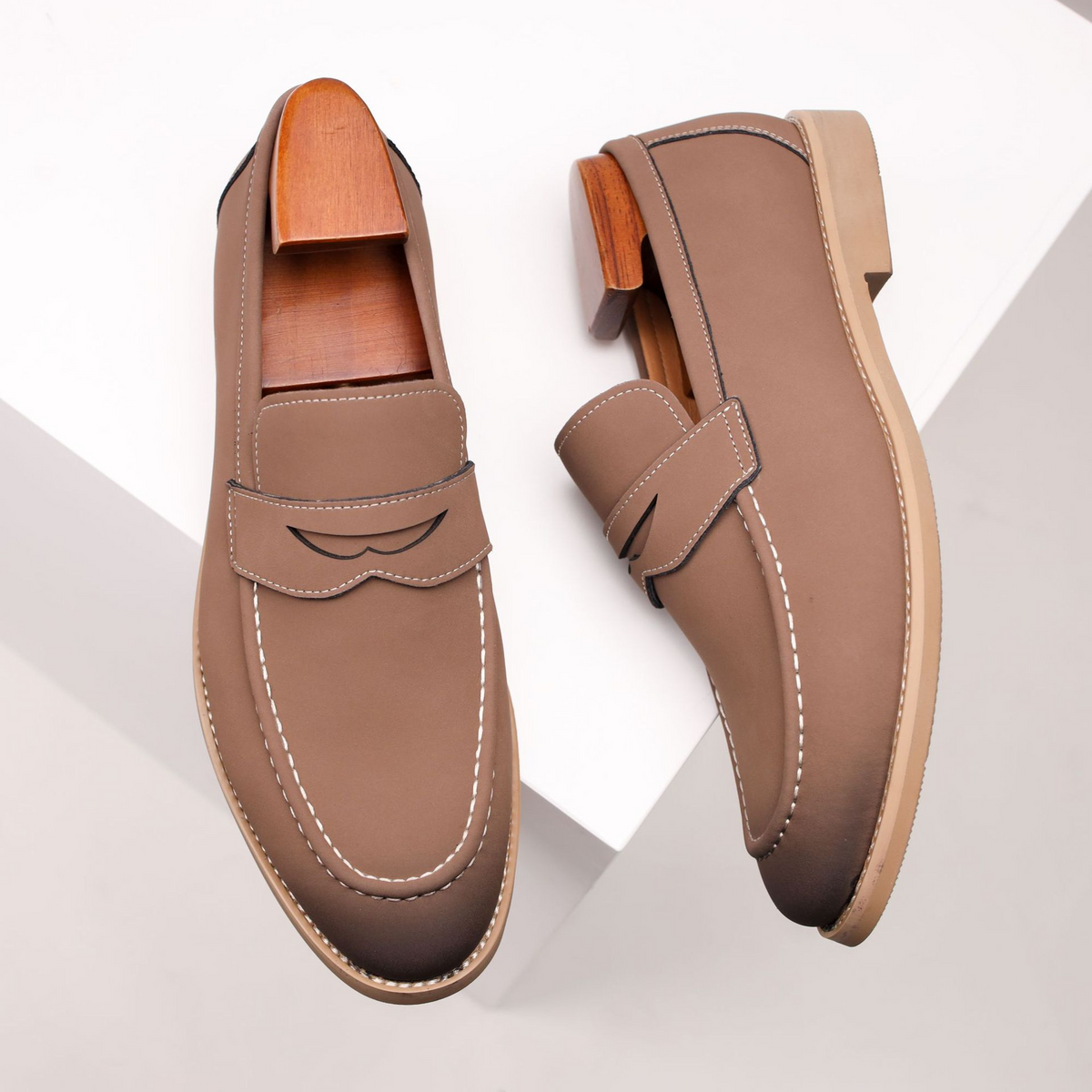 Grayson Men’s Leather Loafers – Classic Slip-On Dress Shoes with Cushioned Insole