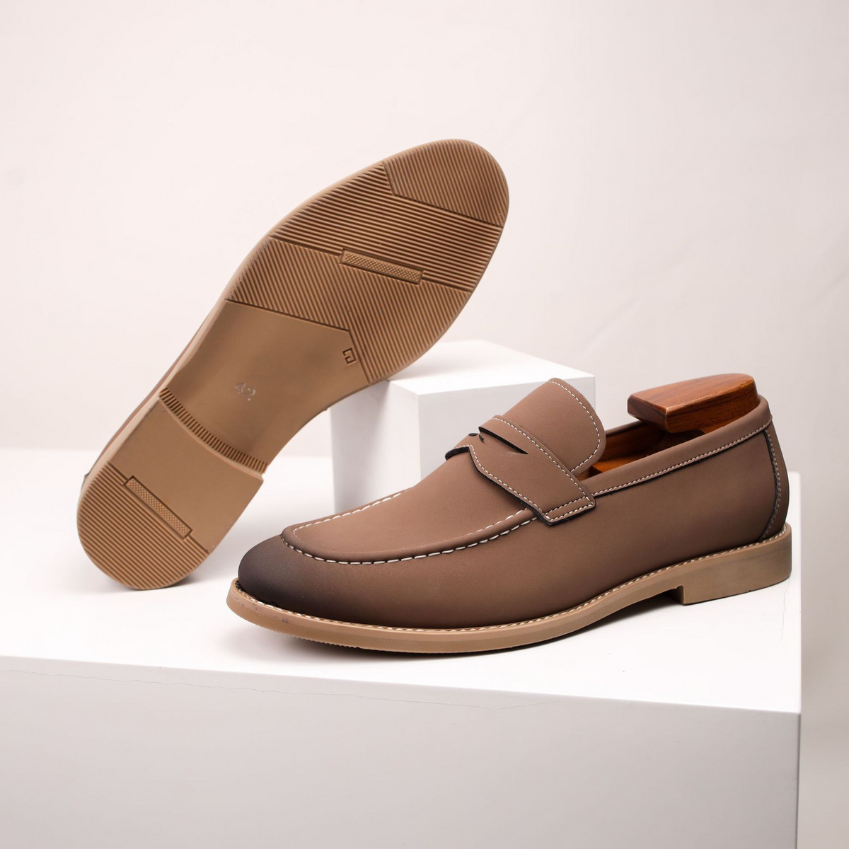 Grayson Men’s Leather Loafers – Classic Slip-On Dress Shoes with Cushioned Insole
