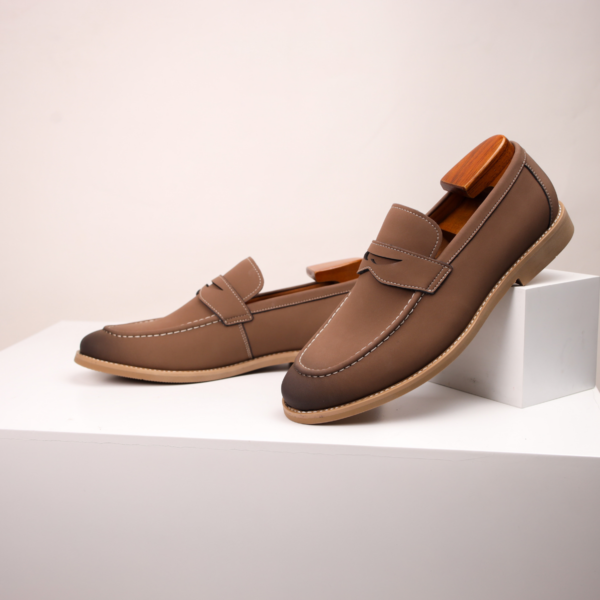 Grayson Men’s Leather Loafers – Classic Slip-On Dress Shoes with Cushioned Insole