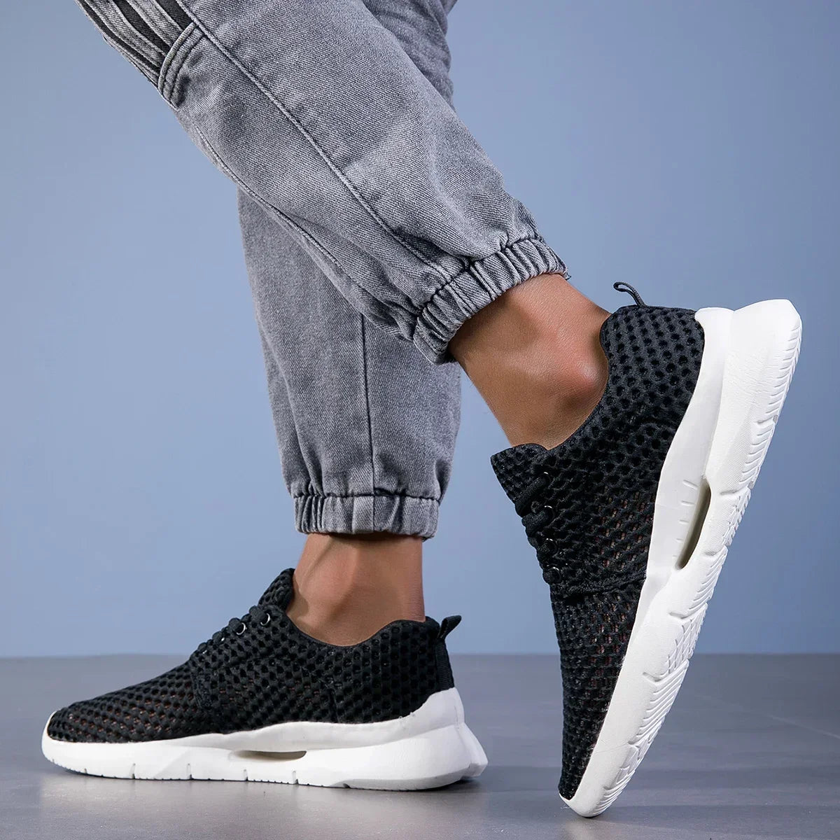 Logan Mesh Trainers – Lightweight Performance Sneakers for All-Day Breathability