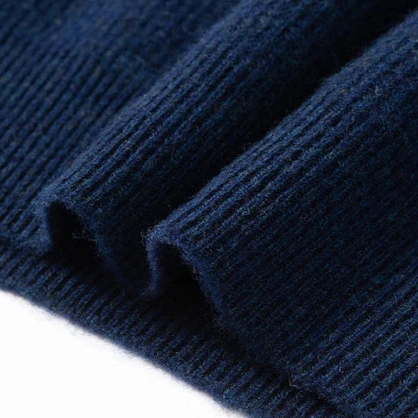 Aspen Men’s Wool Sweater – Pure Wool with Gradient Stripe Design