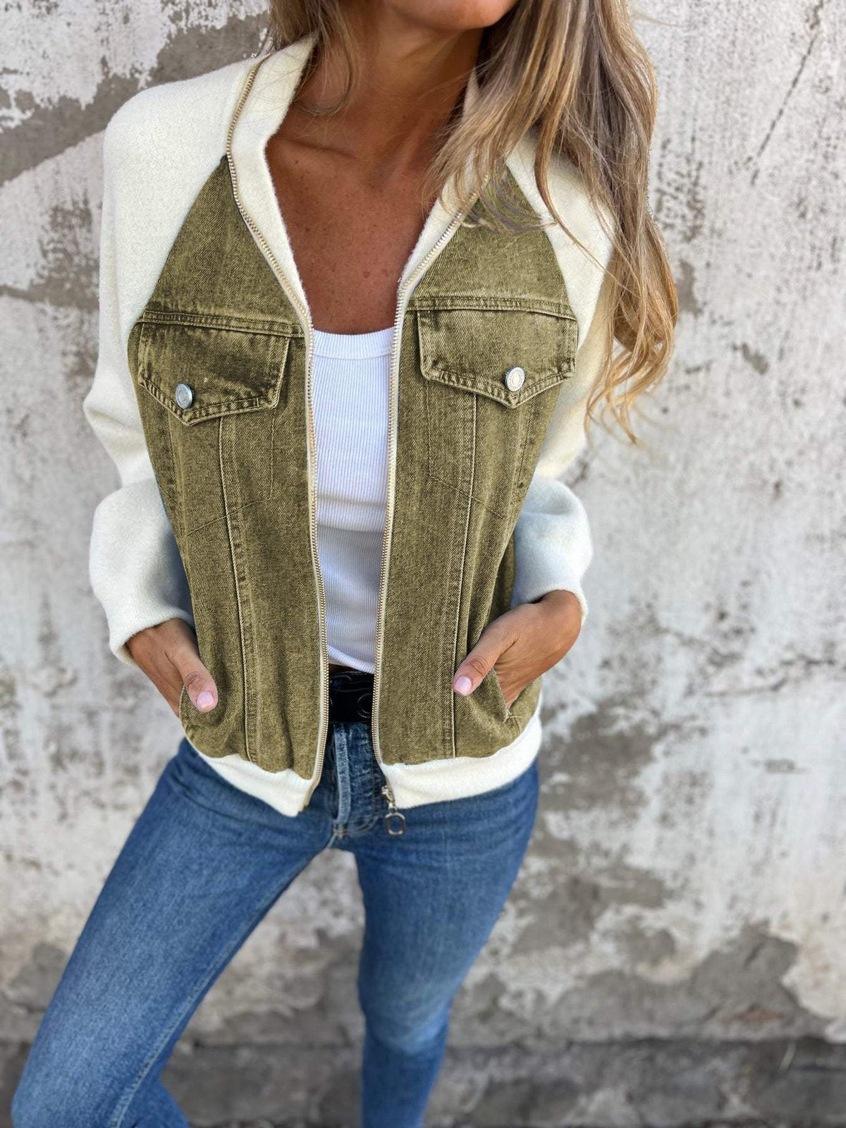 Joana Women’s Denim Jacket – Classic Button-Up with Relaxed Fit