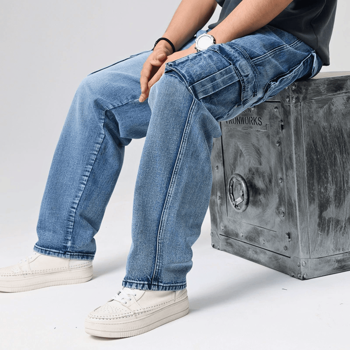 Vincent Denim Cargo Pants – Stretch Cotton Utility Jeans with Tapered Fit